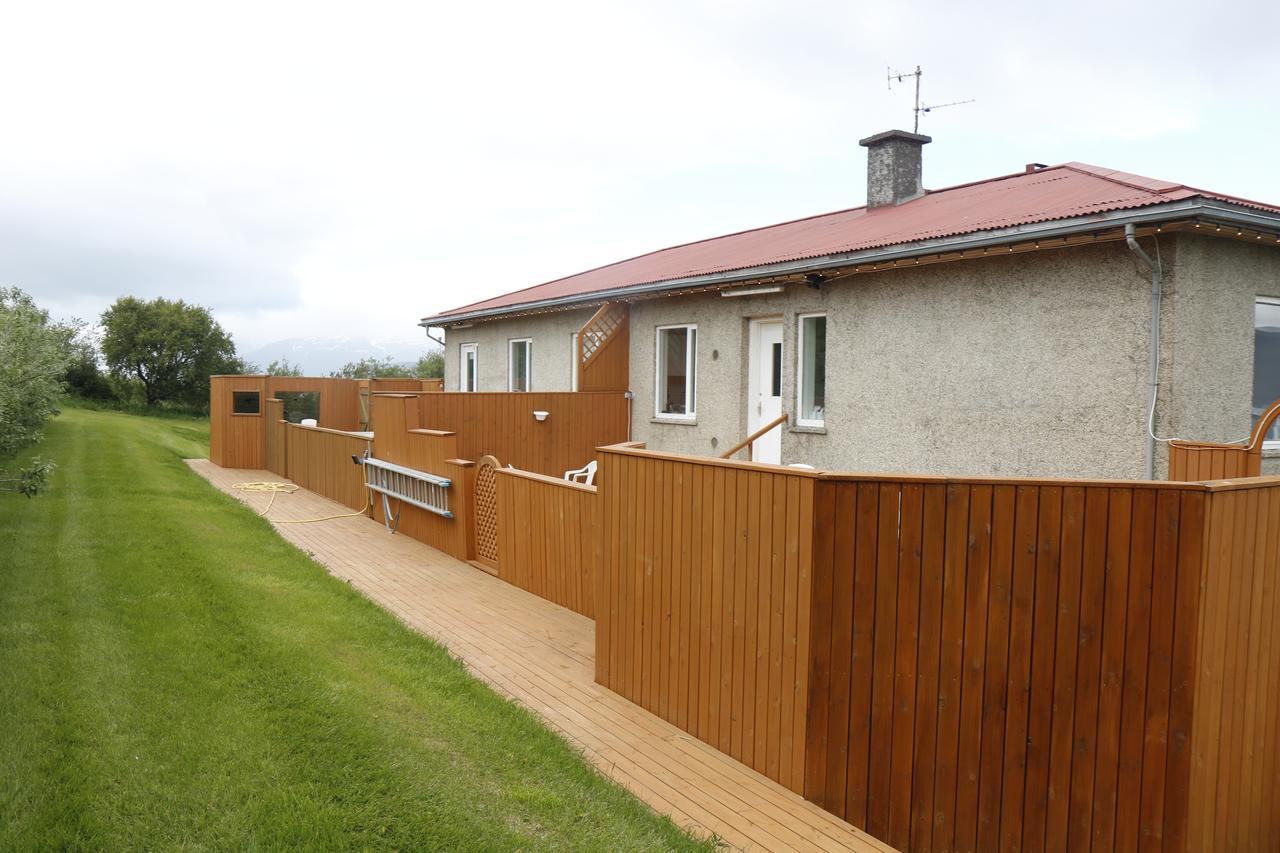 The Viking Country Club Guest House Hjalteyri Exterior photo